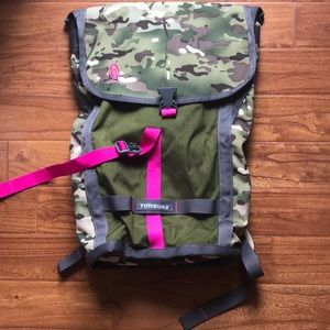 Timbuk2 barrel backpack
